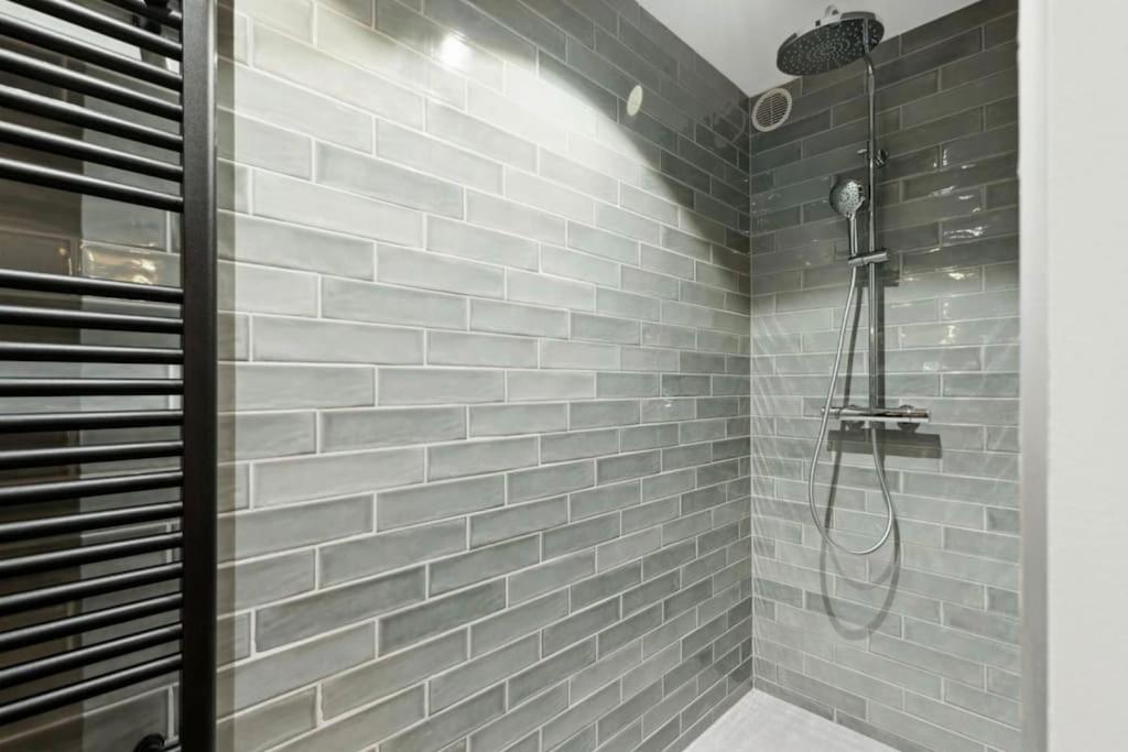 Raphaelle - Trendy Met 2 Slaapkamers Appartement *